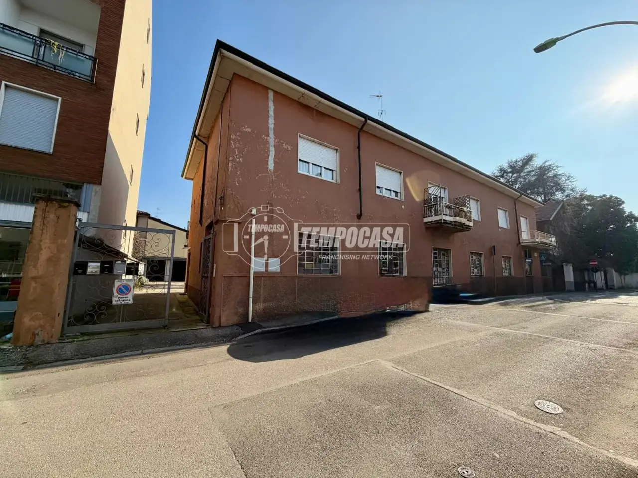 Magazzino in Via XI Febbraio, Parabiago, {3} - Foto 2