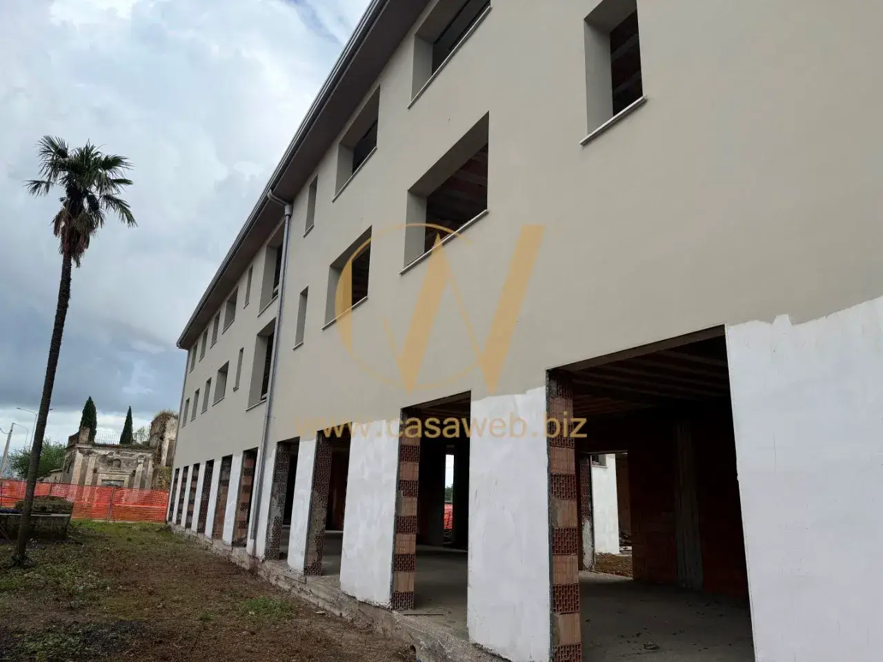Palazzina commerciale in Via Appia, San Nicola La Strada, {3} - Foto 1