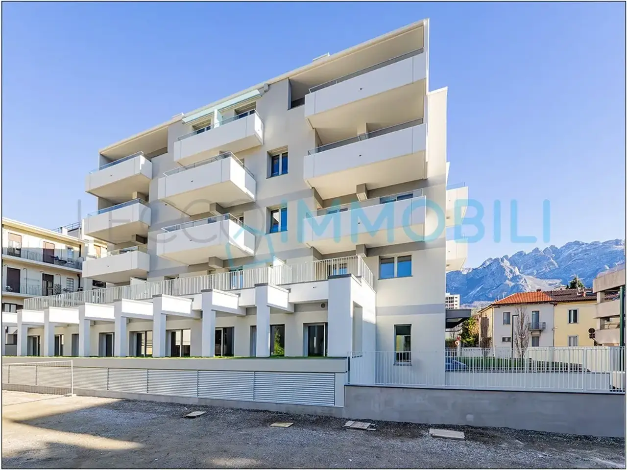 Ufficio in Via Aspromonte 30, Lecco, {3} - Foto 2