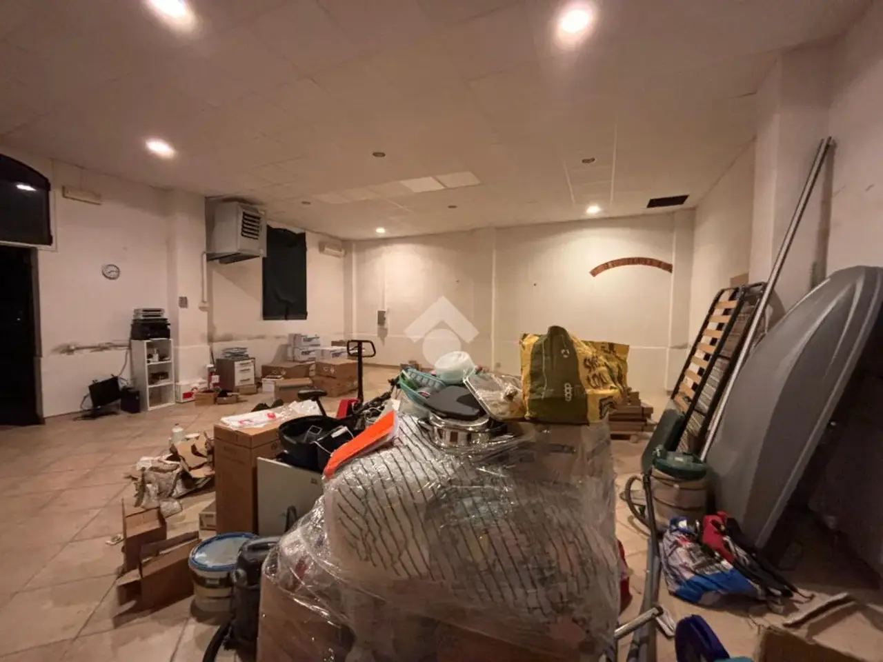 Magazzino in Via Cilembrini 2, Montevarchi, {3} - Foto 1