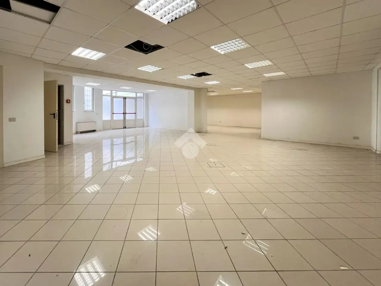 Magazzino in Viale Motta 149, Desenzano Del Garda, {3} - Foto 2