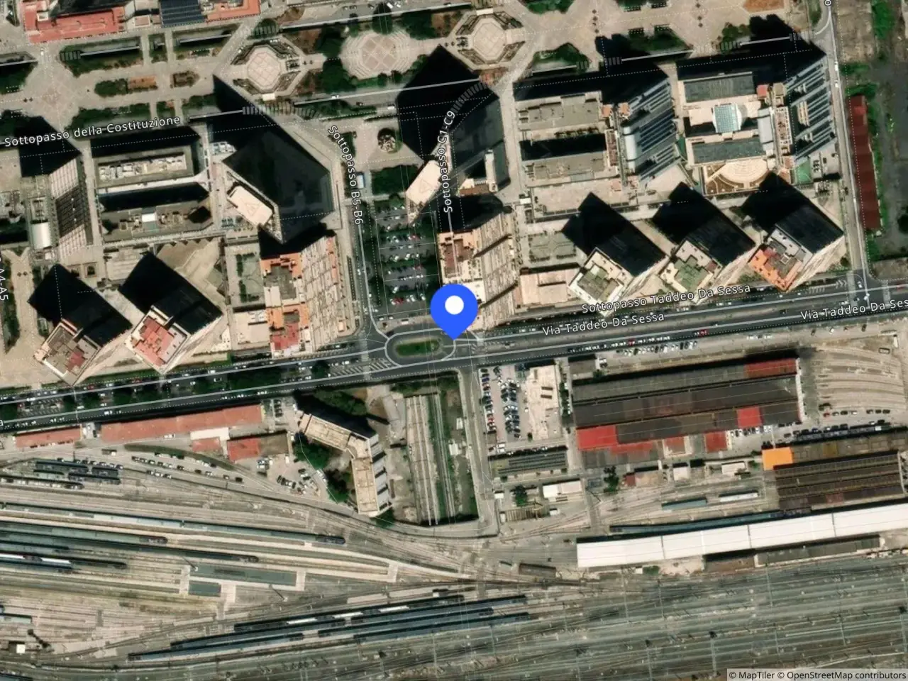 Garage in Via Taddeo da Sessa, 80143 Napoli Na, Italia 80143, Napoli, {3} - Foto 2