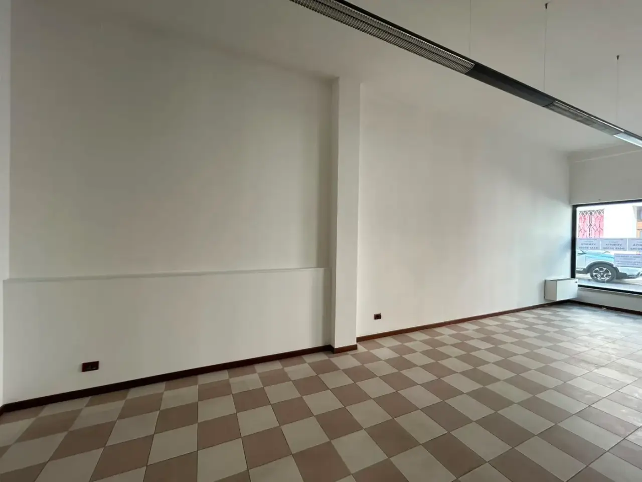 Negozio in Via Ospital Vecchio 10, Legnago, {3} - Foto 2