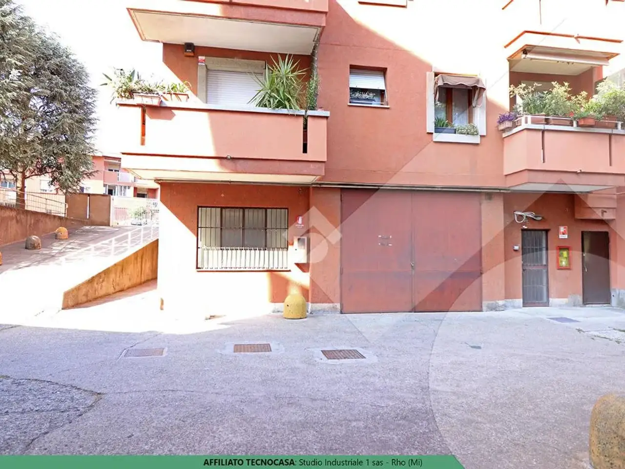 Capannone in Via Togliatti 12, Rho, {3} - Foto 1