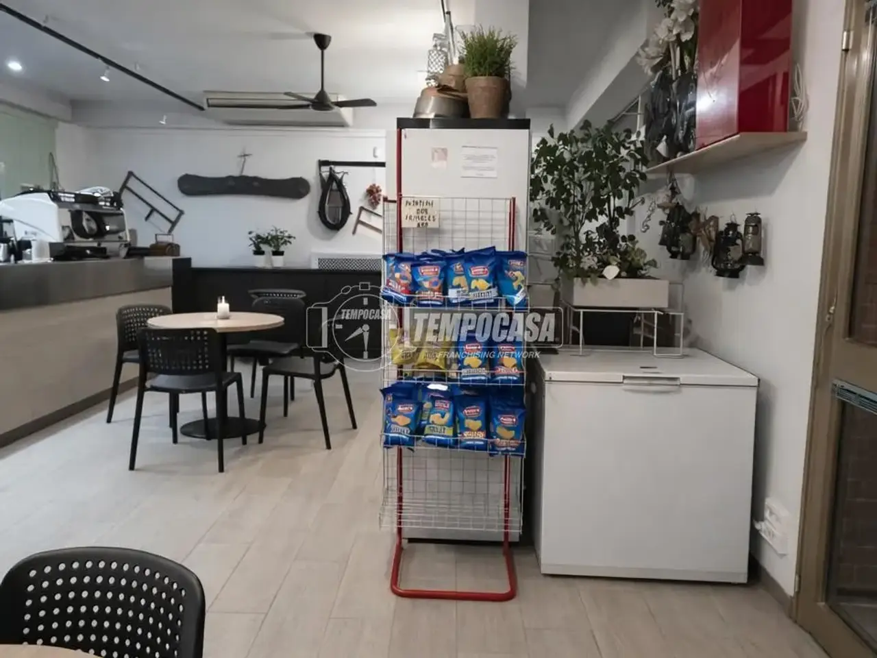 Esercizio commerciale in , Carpi, {3} - Foto 1