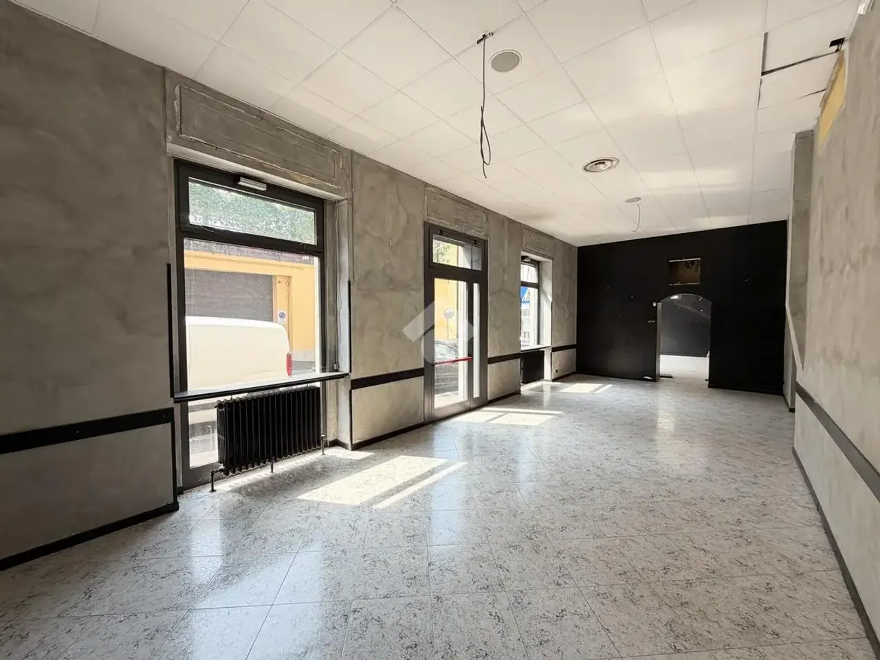 Ufficio in Via Francesco Petrarca 21, Lecco, {3} - Foto 1