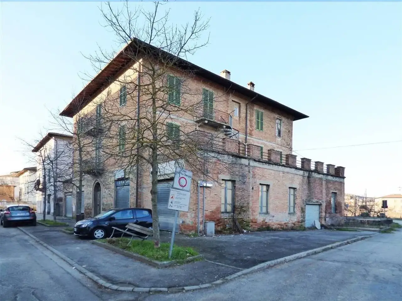 Palazzina commerciale in , Chiusi, {3} - Foto 1