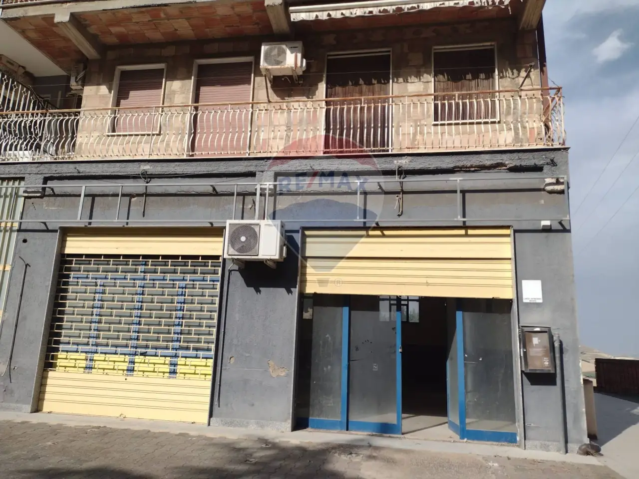 Negozio in Via Belomia Snc, Mirabella Imbaccari, {3} - Foto 2