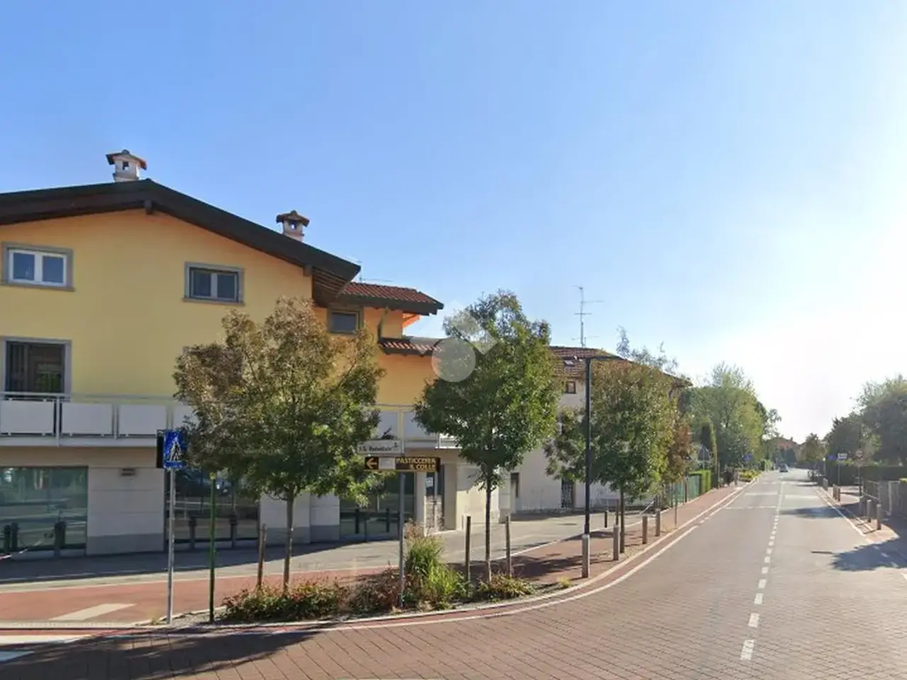 Negozio in Via Giovanni XXIII, Bagnatica, {3} - Foto 1
