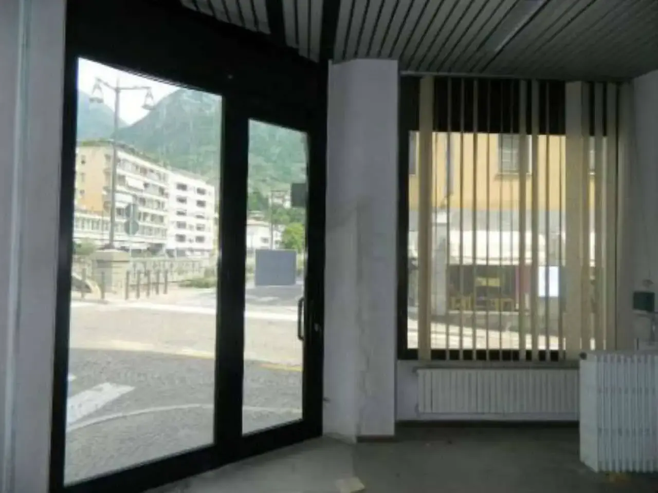 Locale commerciale in Via Trento 89, Sondrio, Sondrio, Sondrio, {3} - Foto 1