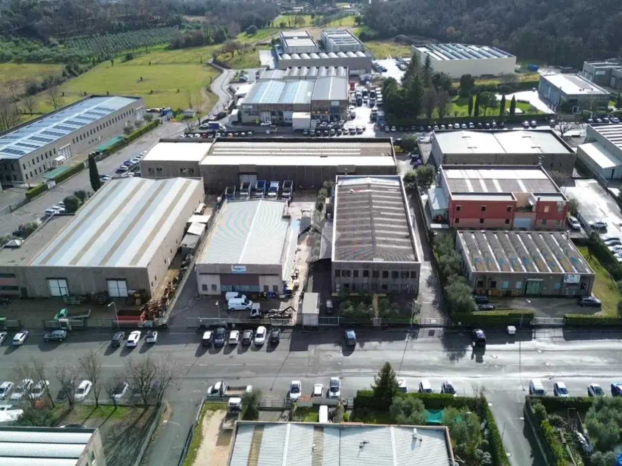 Capannone in Via Santigaro 7, San Felice Del Benaco, {3} - Foto 1