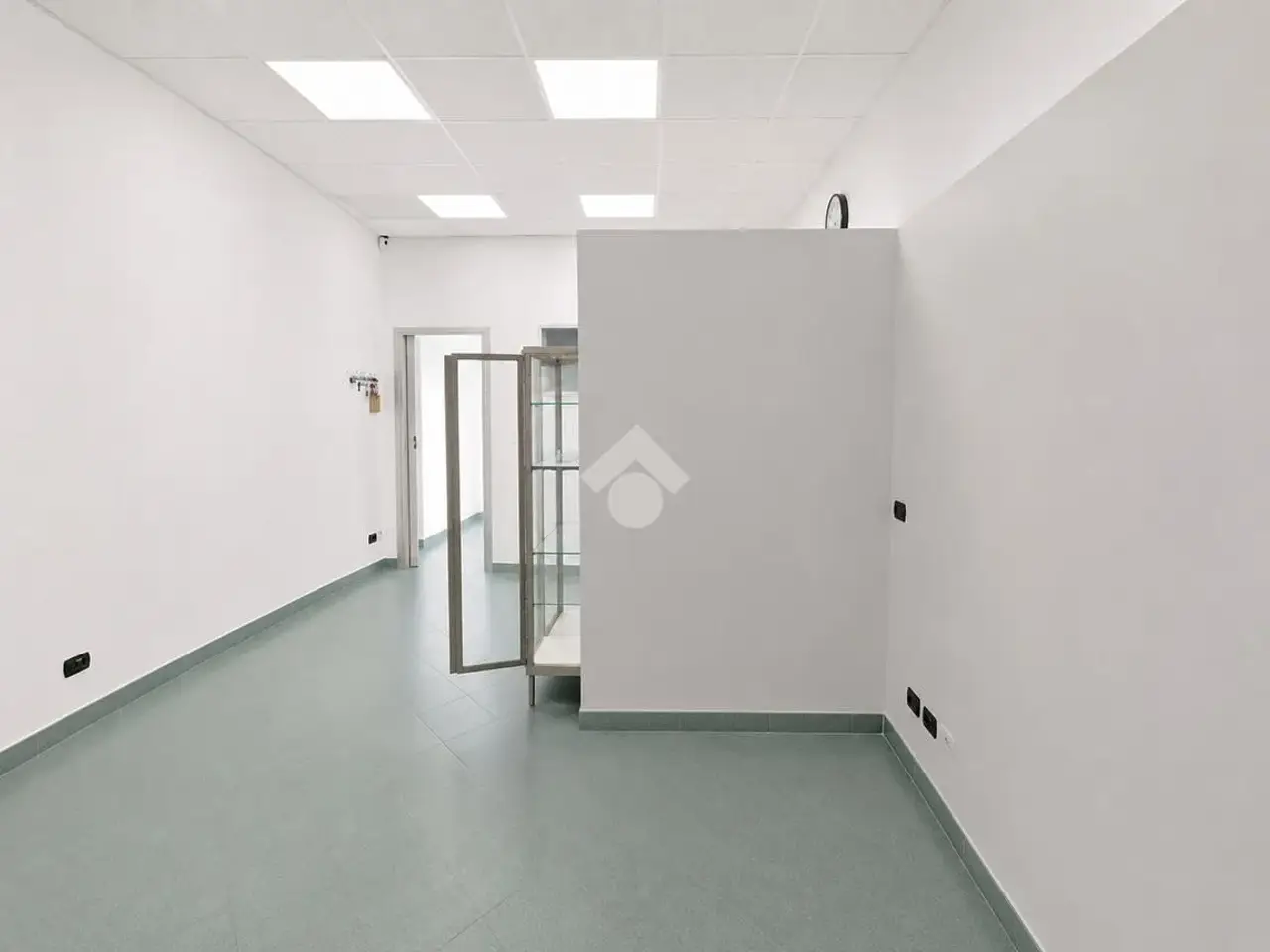 Negozio in Corso Bergamo 48, Lecco, {3} - Foto 2