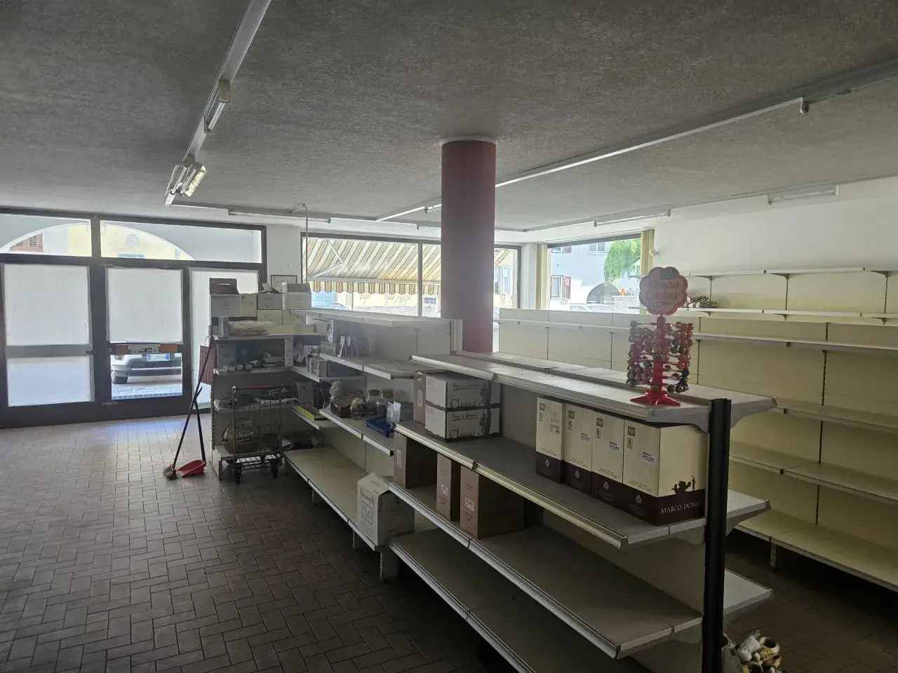 Negozio in Via Brescia, N.61, Dimaro Folgarida, {3} - Foto 1
