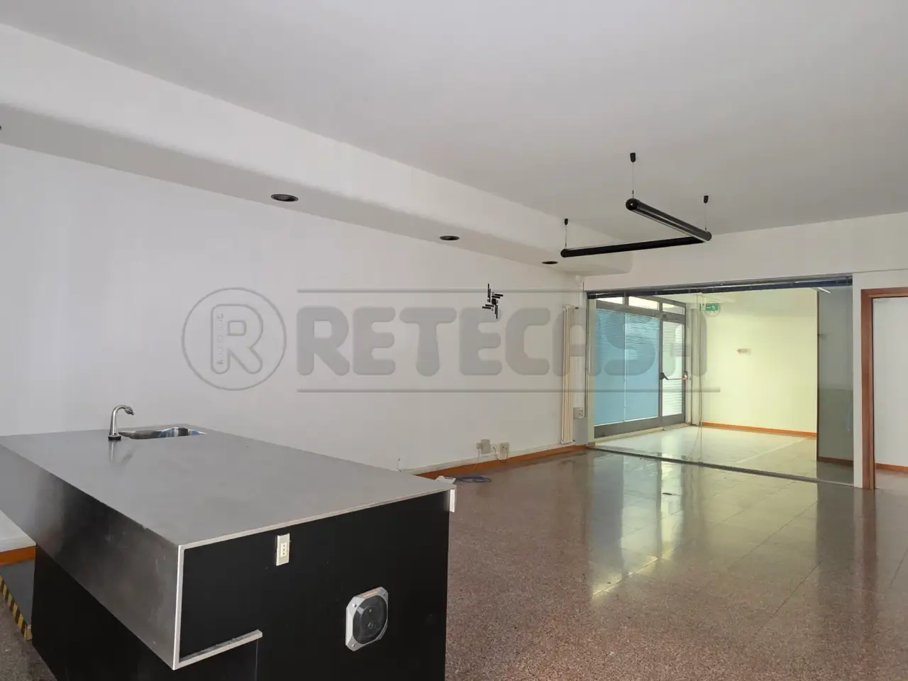 Palazzina commerciale in , Valdagno, {3} - Foto 1