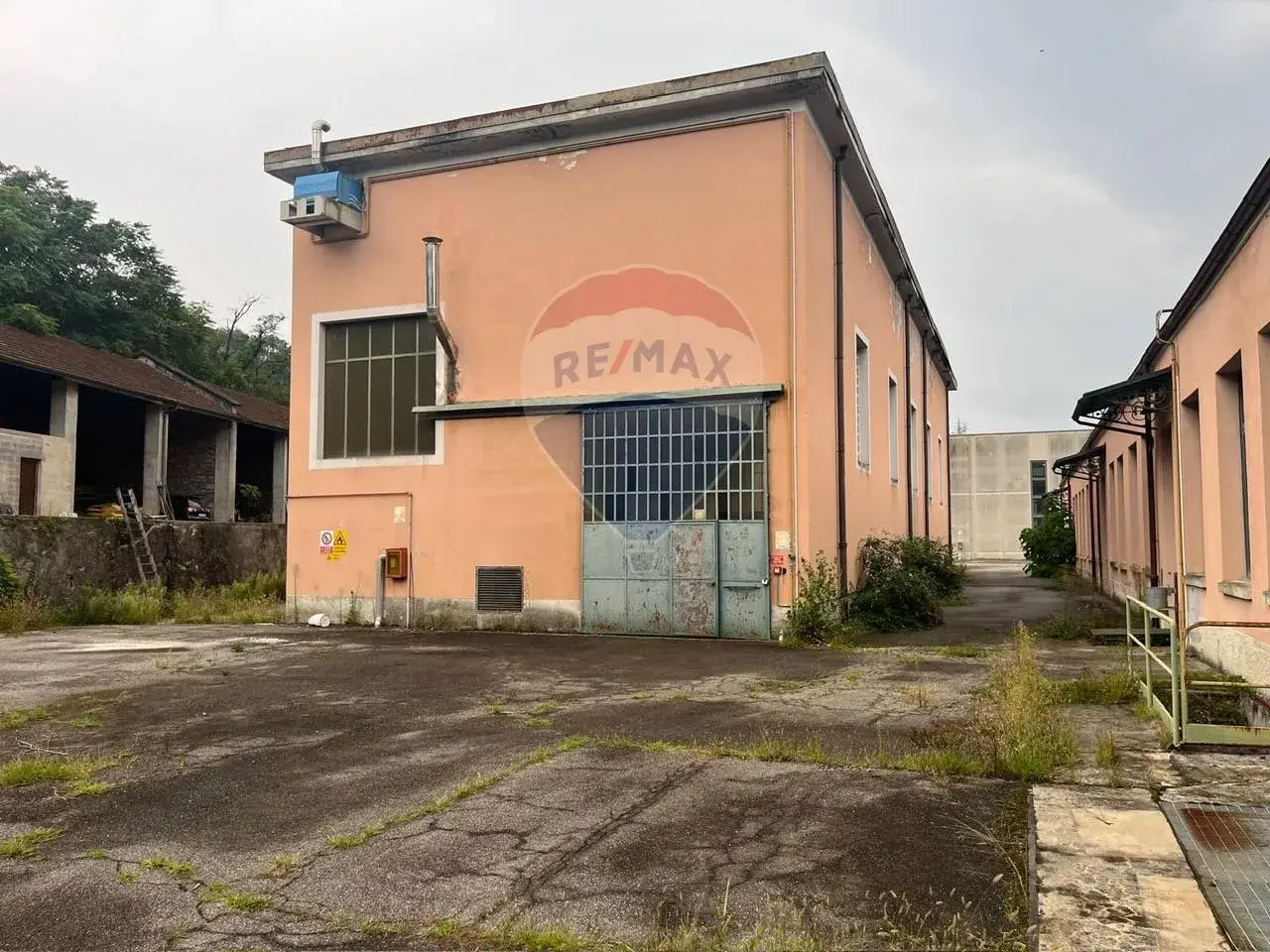 Capannone in Via Turati, Luino, {3} - Foto 2