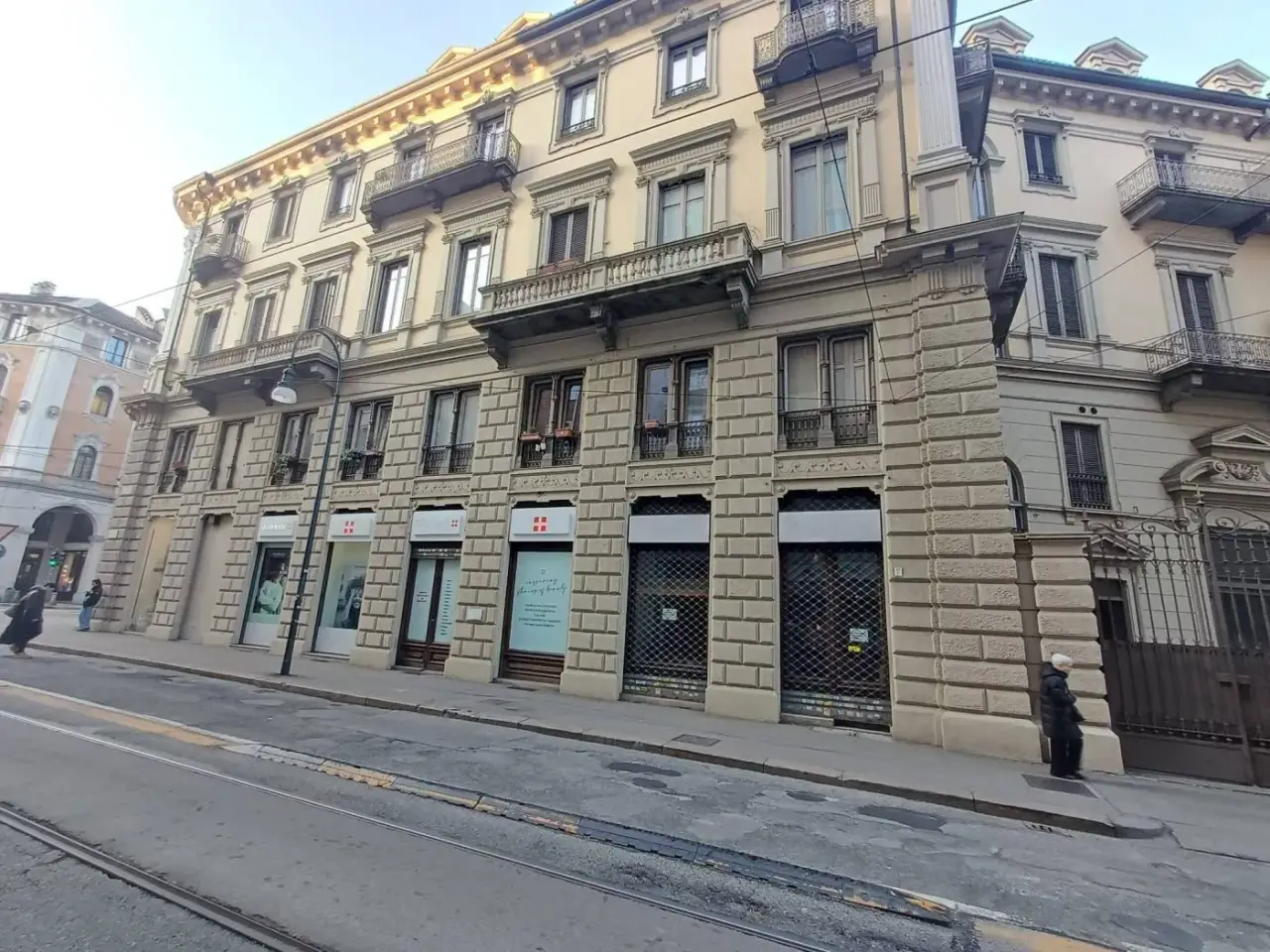 Esercizio commerciale in Via Bertola  14, Torino, {3} - Foto 1