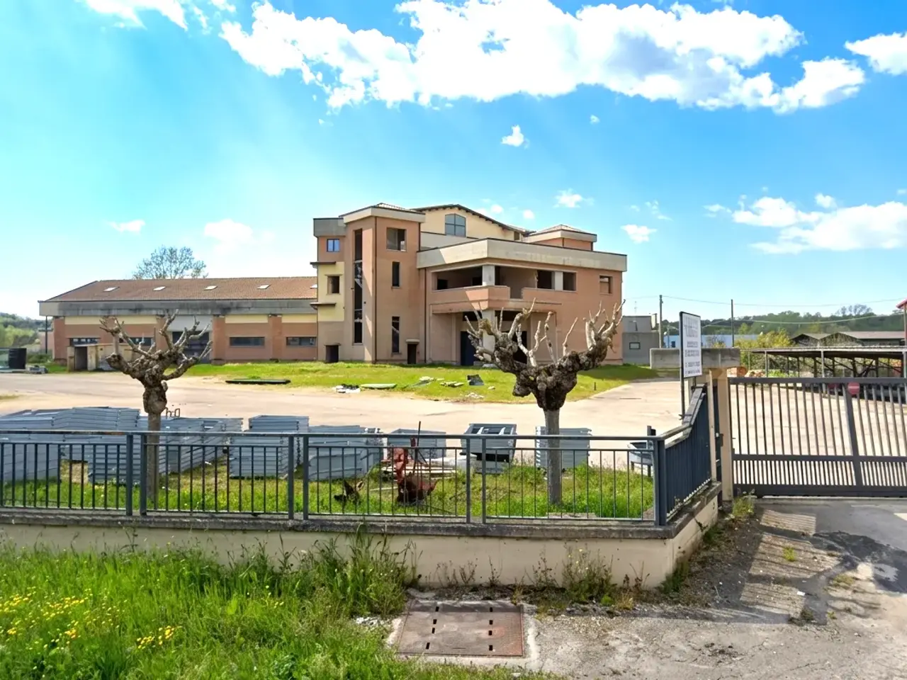 Palazzina commerciale in Via Casilina 54, Ripi, {3} - Foto 2