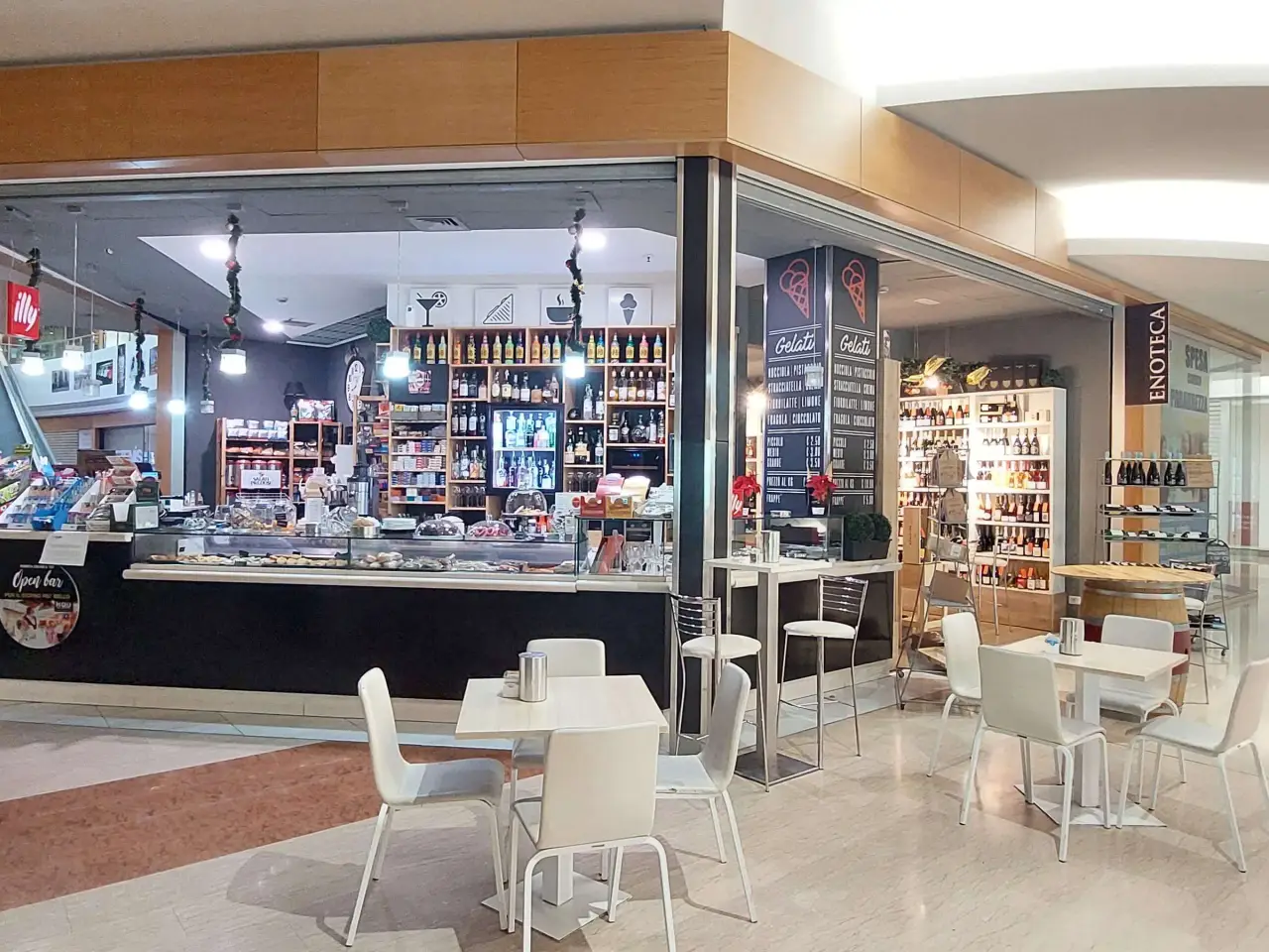 Bar in , Pinerolo, {3} - Foto 1