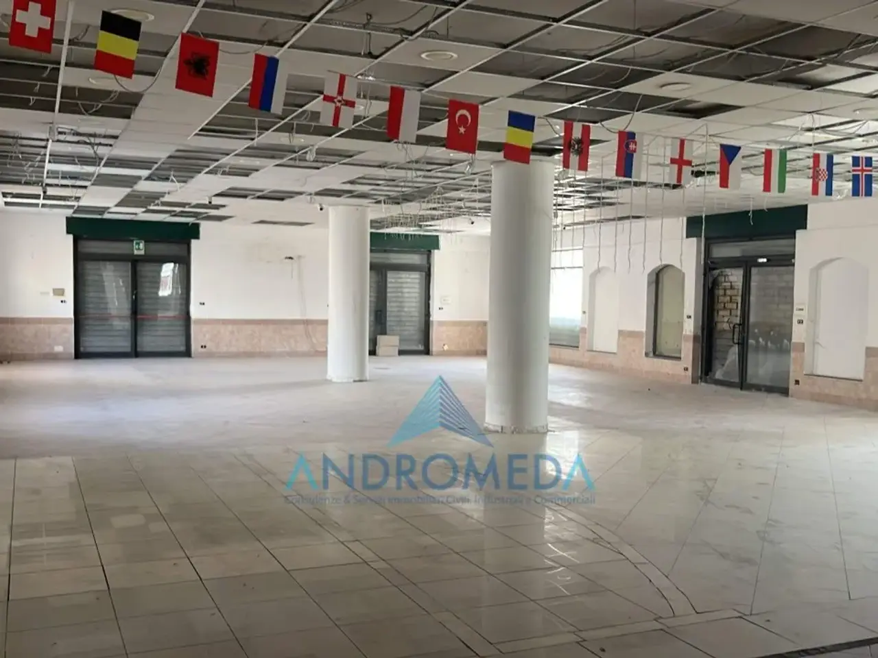 Palazzina commerciale in , Cercola, {3} - Foto 1