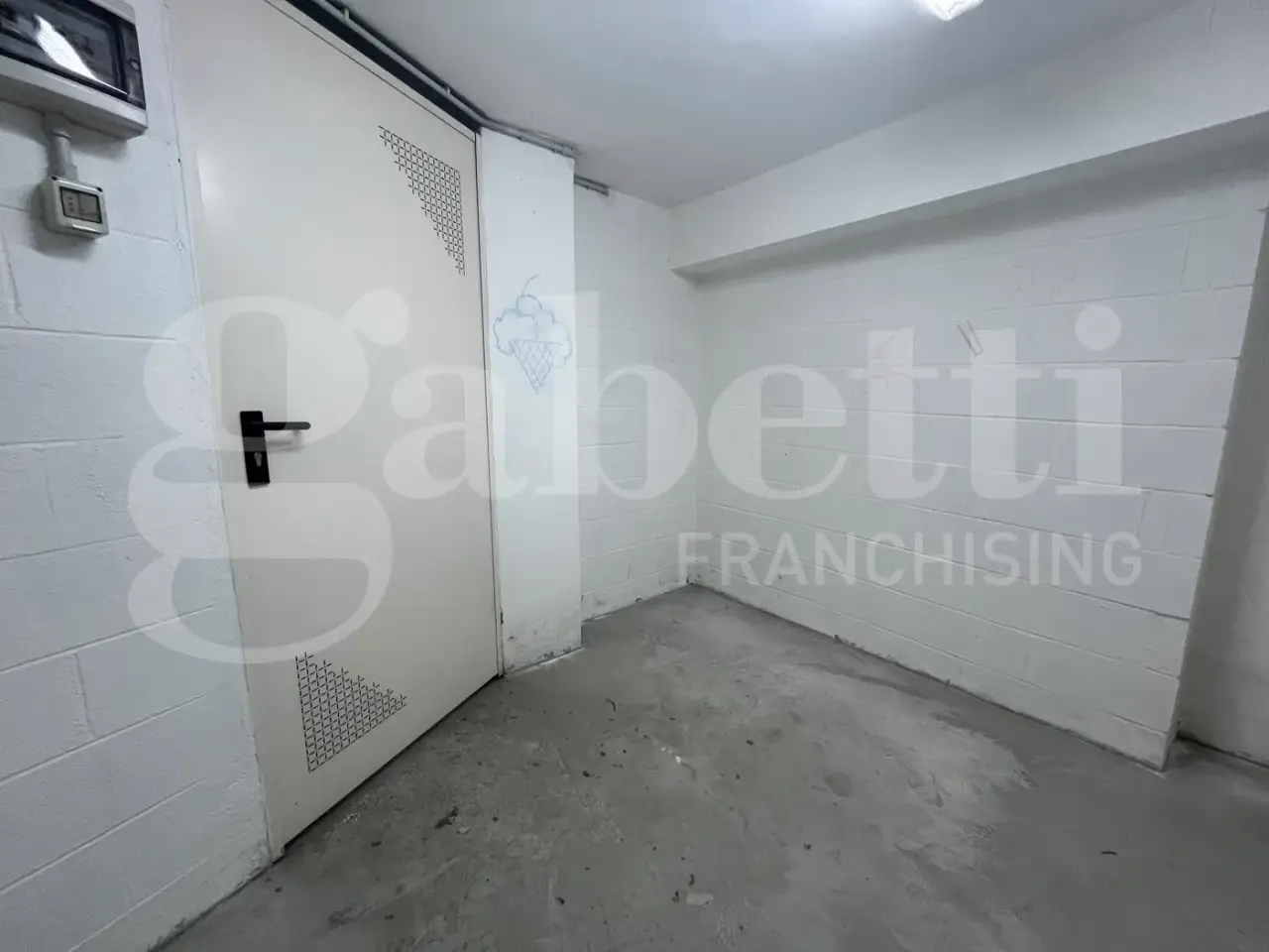 Magazzino in Via delle Strette, Spotorno, {3} - Foto 1