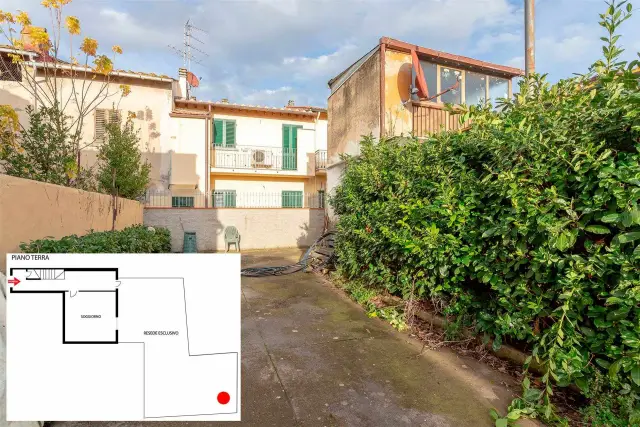 Attached house in Via del Ferro, Prato - Photo 1