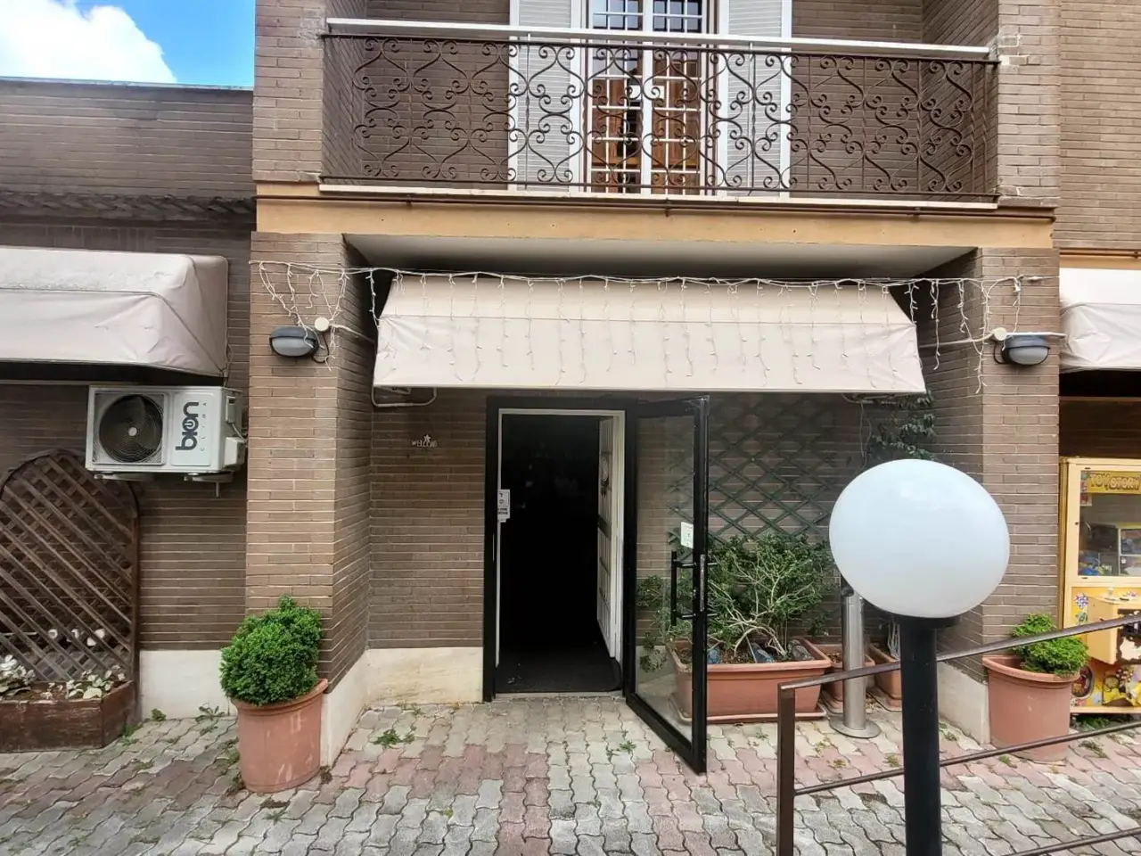 Ristorante in Via Tina Lorenzoni, Roma, {3} - Foto 2