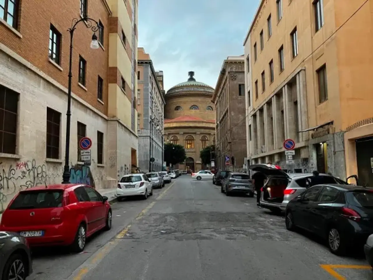 Negozio in Via Gaetano Donizetti 14b, Palermo, {3} - Foto 1