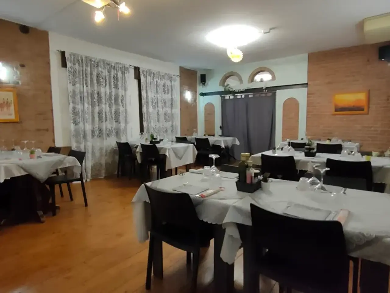 Ristorante in Pezzoli Via Arrigo Boito, Ceregnano, {3} - Foto 1