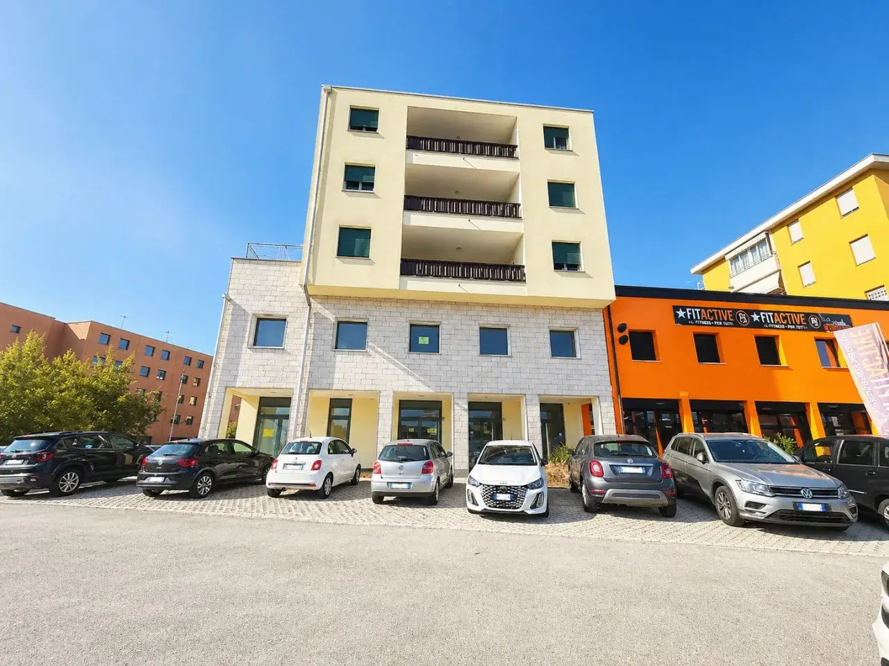 Ufficio in Via Circonvallazione Nord-Est, Sassuolo, {3} - Foto 2