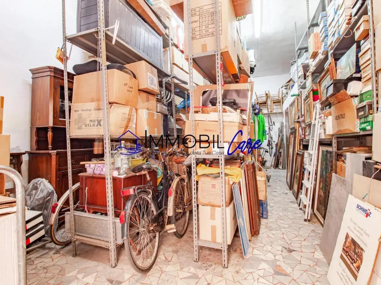 Locale commerciale in , Livorno, {3} - Foto 1