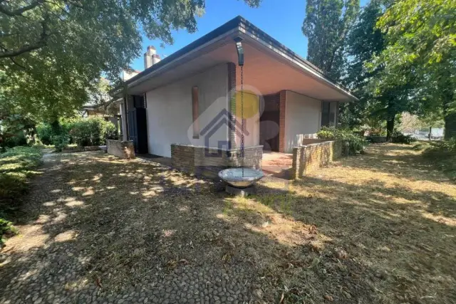 Villa in Via Cavalieri di Vittorio Veneto  N. 1, Pontevico - Foto 1