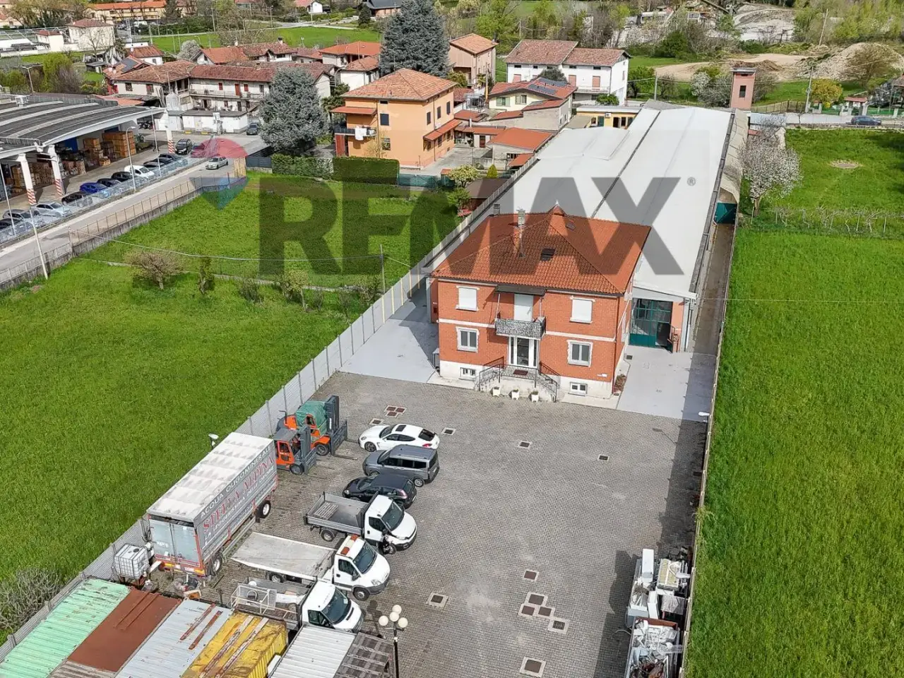 Capannone in Via Bergamo 13, Pontirolo Nuovo, {3} - Foto 2