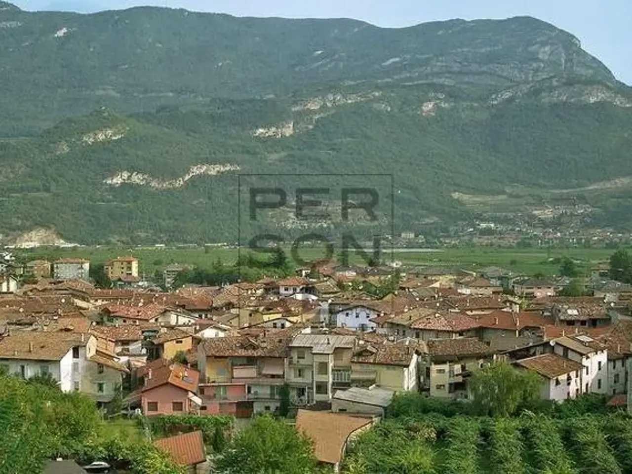 Capannone in , Volano, {3} - Foto 1
