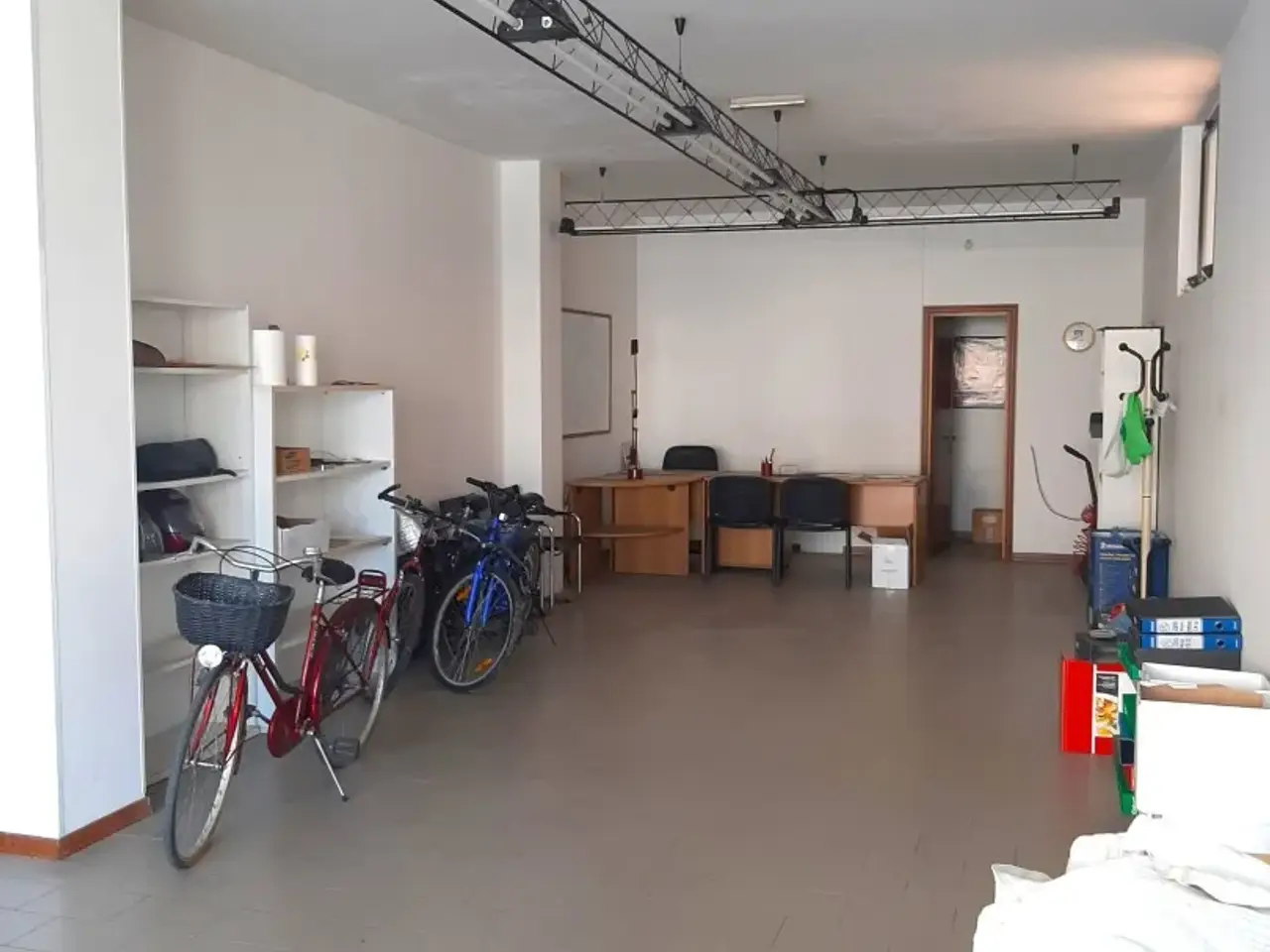 Negozio in Via Francesco Petrarca, Figline e Incisa Valdarno, {3} - Foto 1
