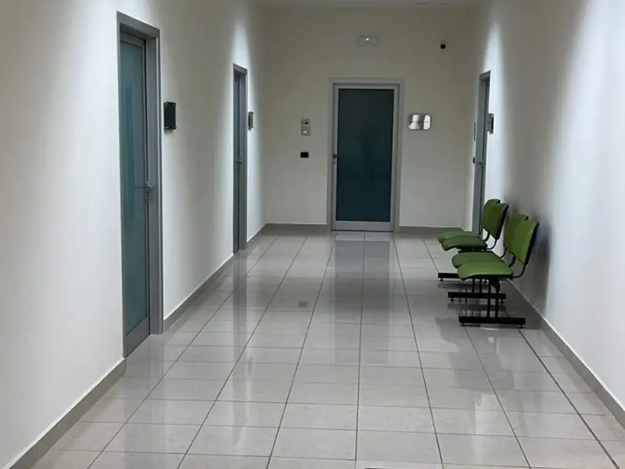 Ufficio in , San Nicola la Strada, {3} - Foto 1