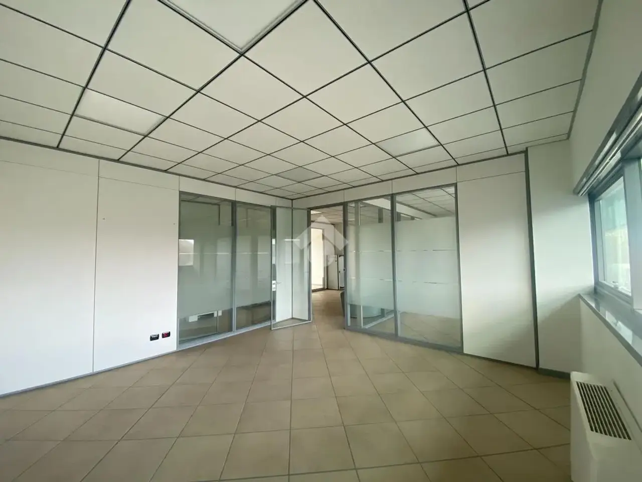 Ufficio in Via Giovanni Gutenberg 3, Reggio Emilia, {3} - Foto 2