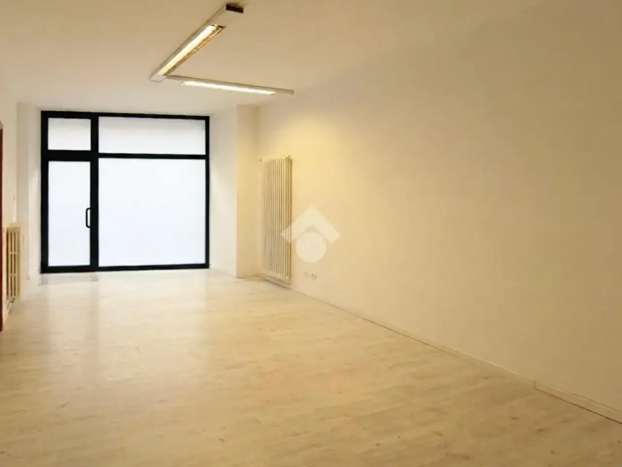 Negozio in Via Gianbattista Moroni 1, Bergamo, {3} - Foto 2