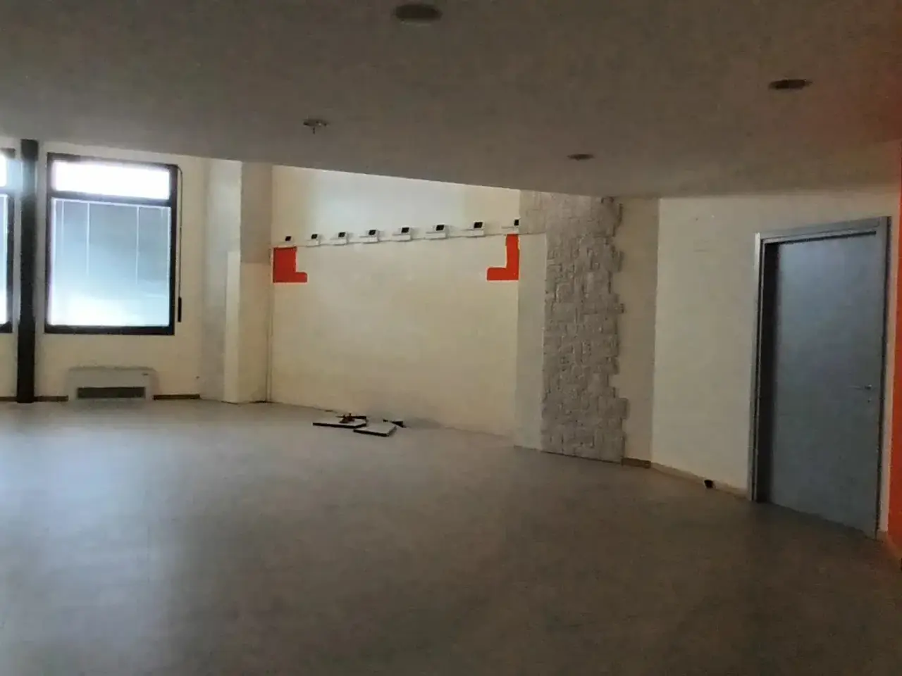Negozio in , Vittorio Veneto, {3} - Foto 1