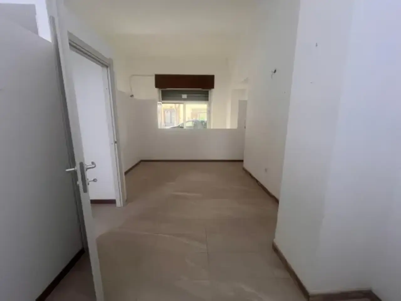 Agenzia di viaggi in Via Vittorio Veneto, Alghero, {3} - Foto 2