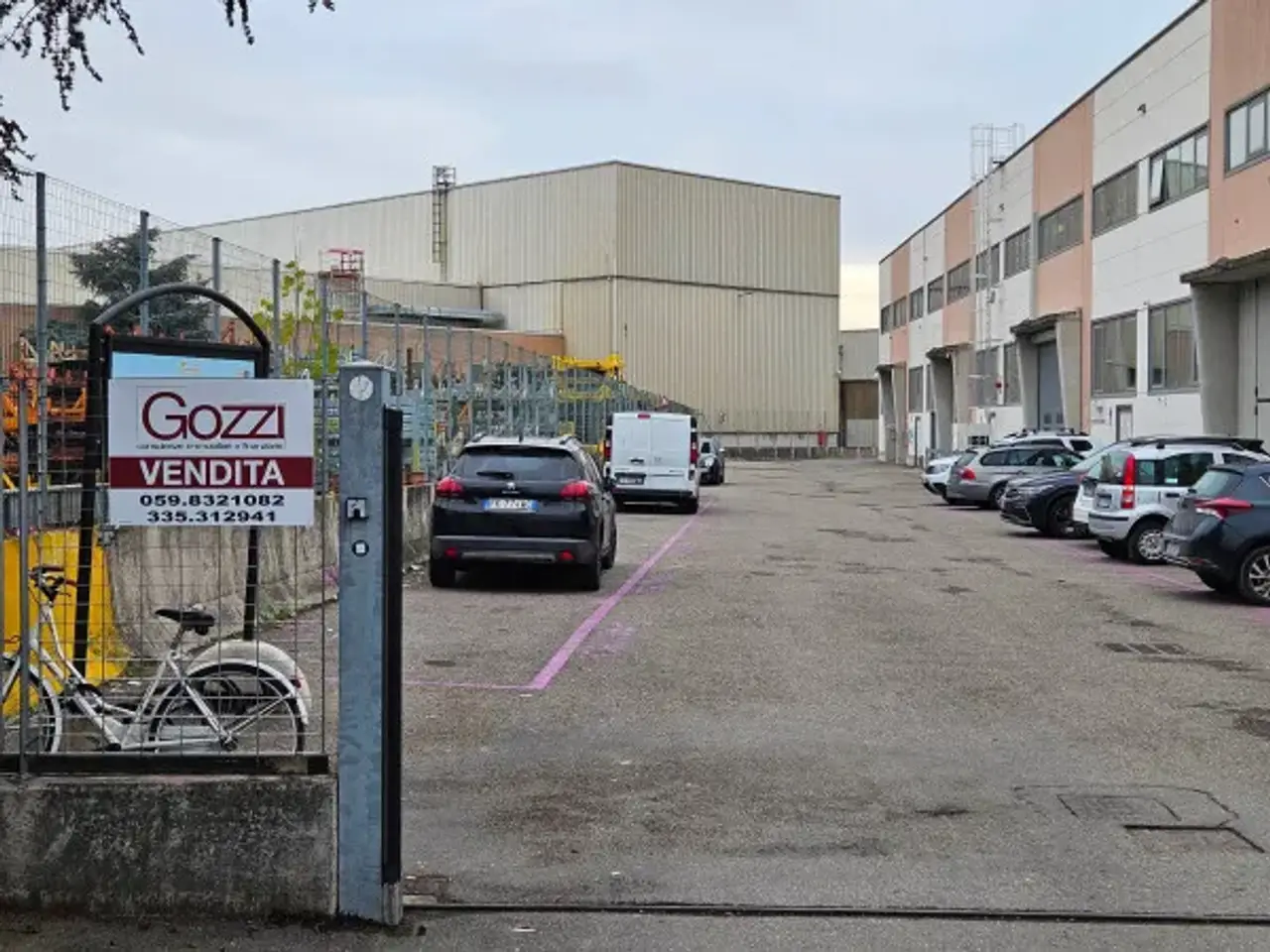 Negozio in Via Pico della Mirandola, Modena, {3} - Foto 2