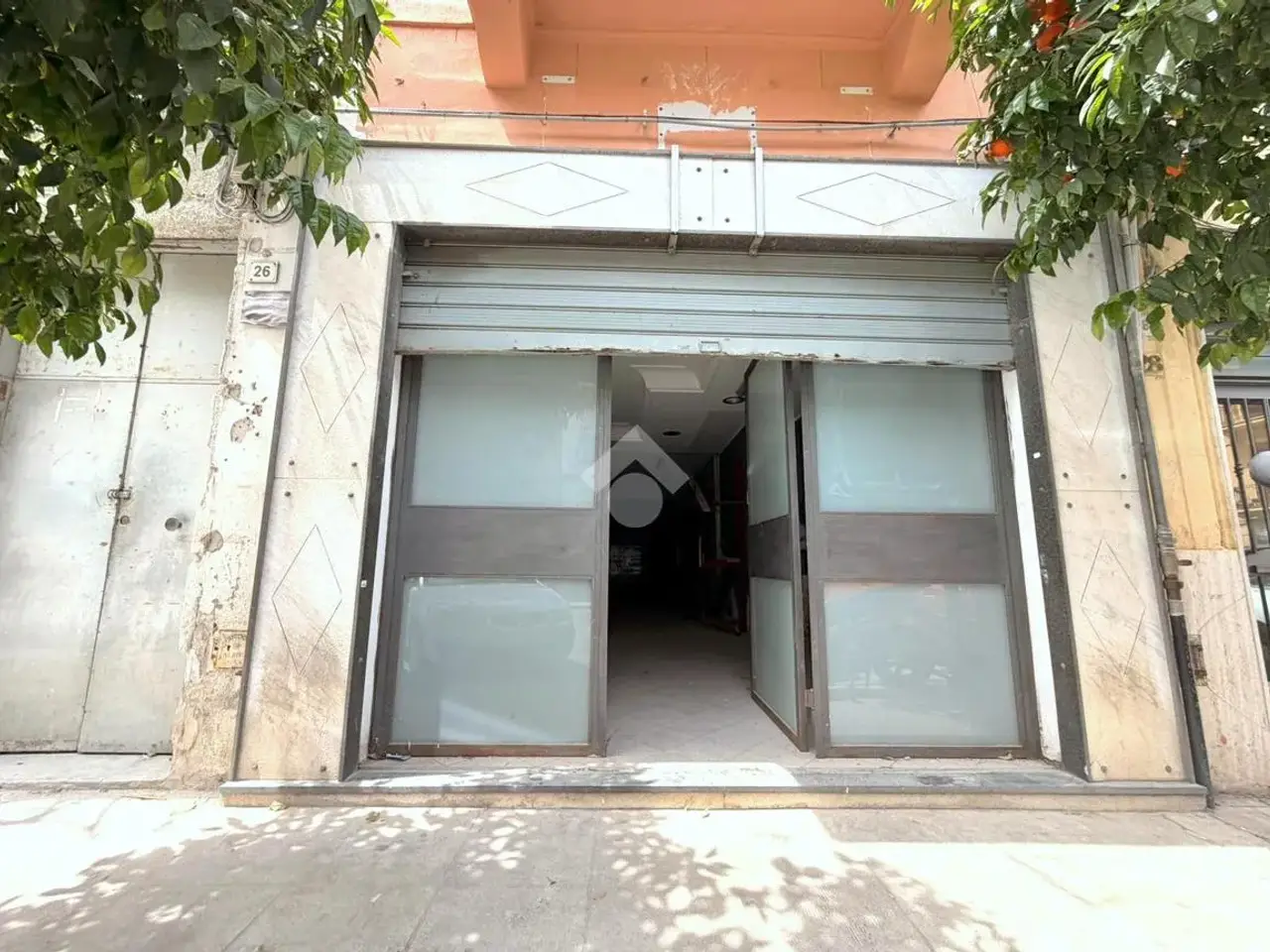 Negozio in Via Domenico Lancia di Brolo 28, Palermo, {3} - Foto 1