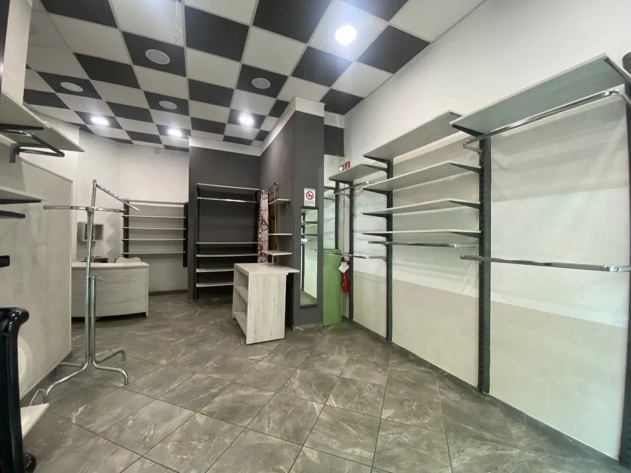 Negozio in , Torino, {3} - Foto 2