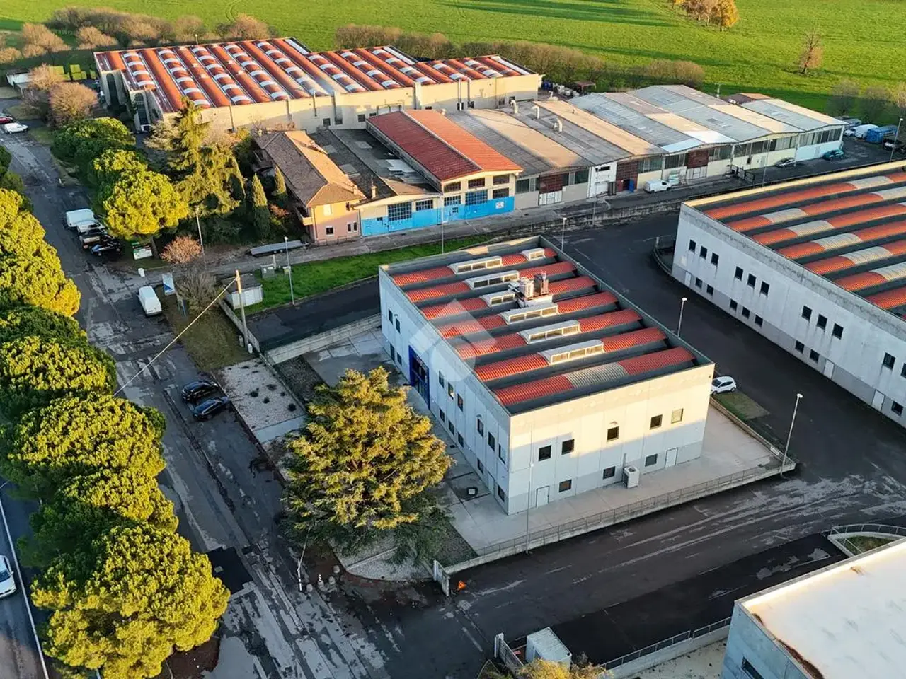 Ufficio in Via Benaco 90, Bedizzole, {3} - Foto 1