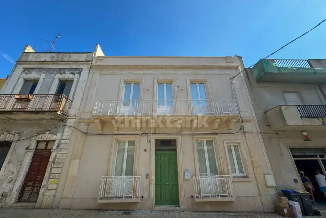 Casa indipendente in Corso Gaetano d'Agata, Avola - Foto 1