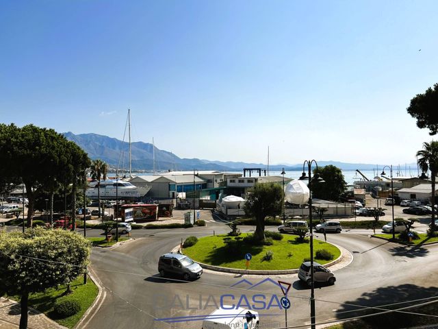 3-room flat in Piazza Calegna, Gaeta - Photo 1