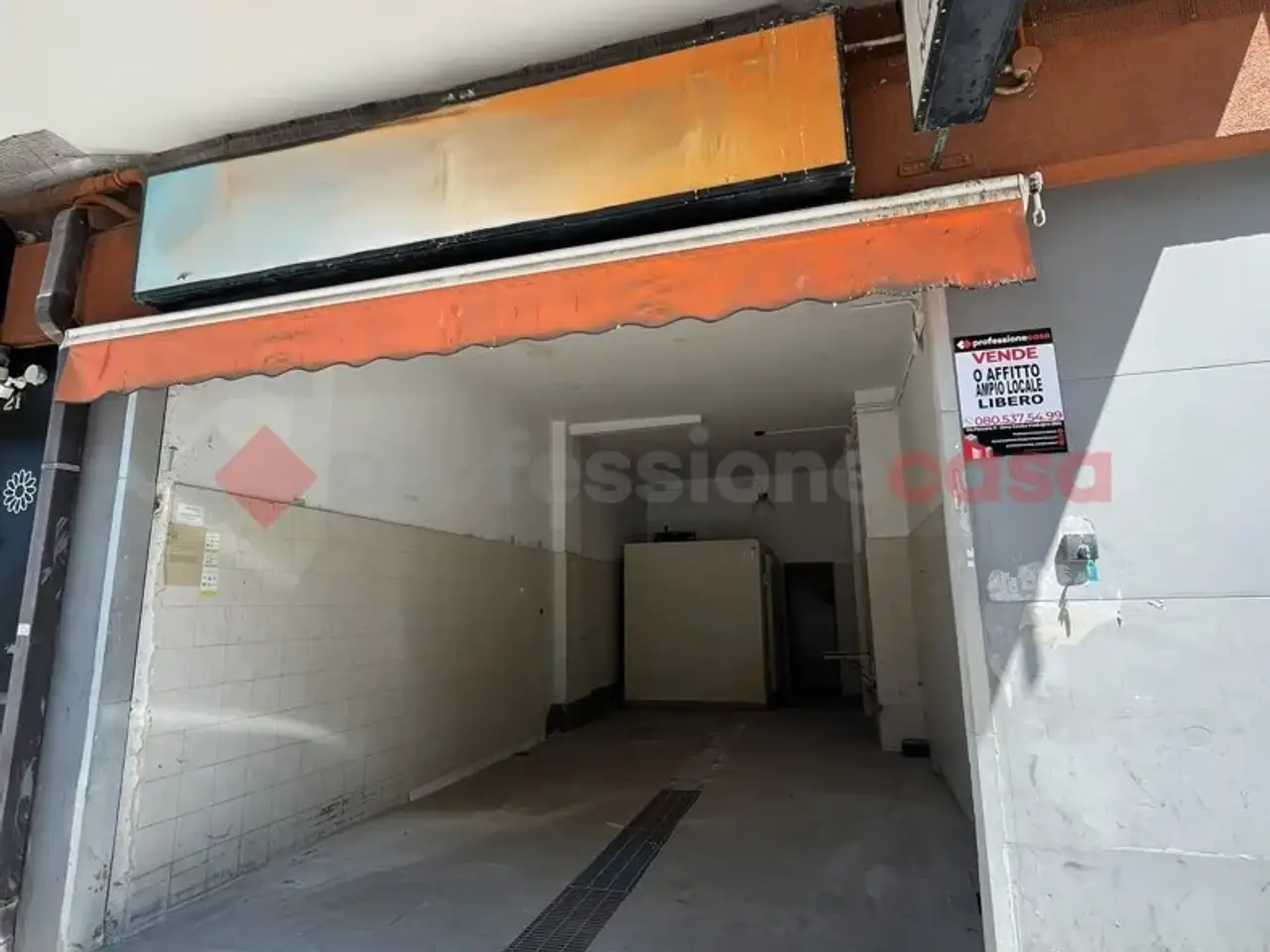 Negozio in Via Liguria  19, Modugno, {3} - Foto 1