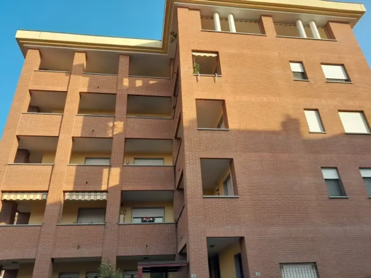 Esercizio commerciale in Novara, Piemonte, 28100, Italia, Novara, {3} - Foto 2