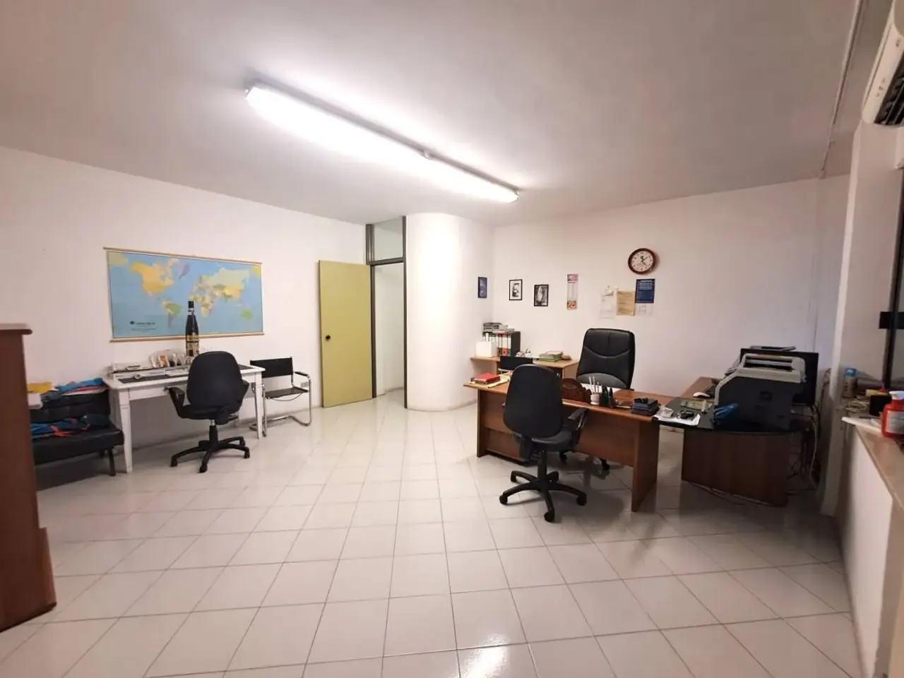 Ufficio in Giovanni da Verrazzano 54033, Carrara, {3} - Foto 2