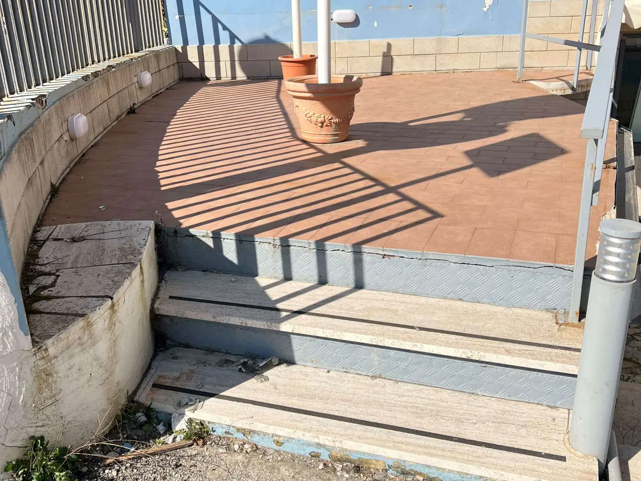 Negozio in Strada Lungomare, Latina, {3} - Foto 2
