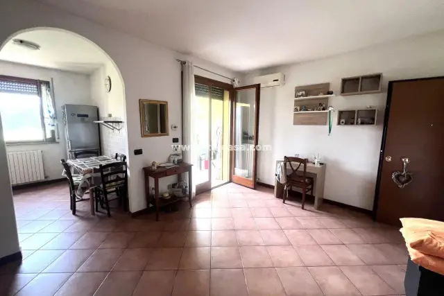 3-room flat in Via Gianni Rodari, Bagnolo San Vito - Photo 1